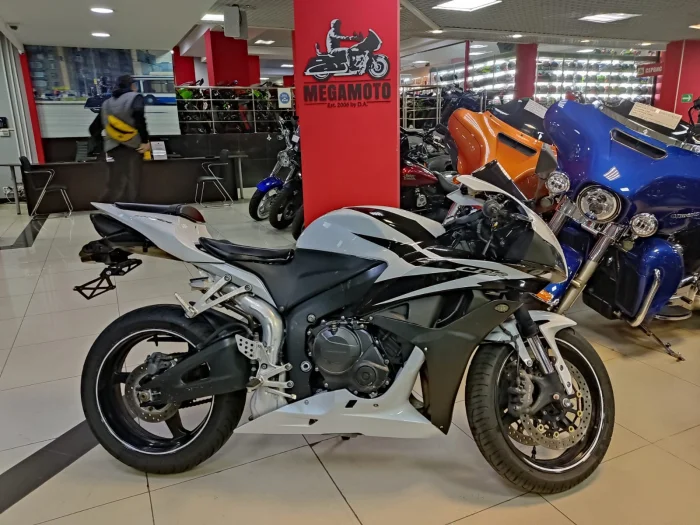 HONDA CBR600RR Москва