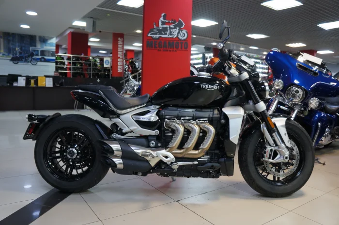 TRIUMPH ROCKET 3R 2 675 000 . 2020