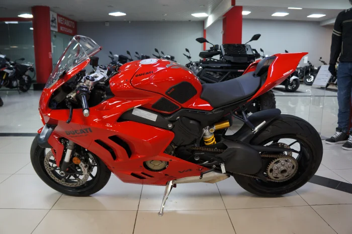 DUCATI PANIGALE V4 3 425 000 2022 C Megamoto