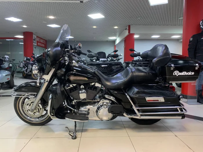 HARLEY DAVIDSON ELECTRA GLIDE CLASSIC FLHTC 1580 872 684 2007 Megamoto
